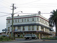 NSW - Kiama - Grand Hotel (1891) (15 Feb 2010)